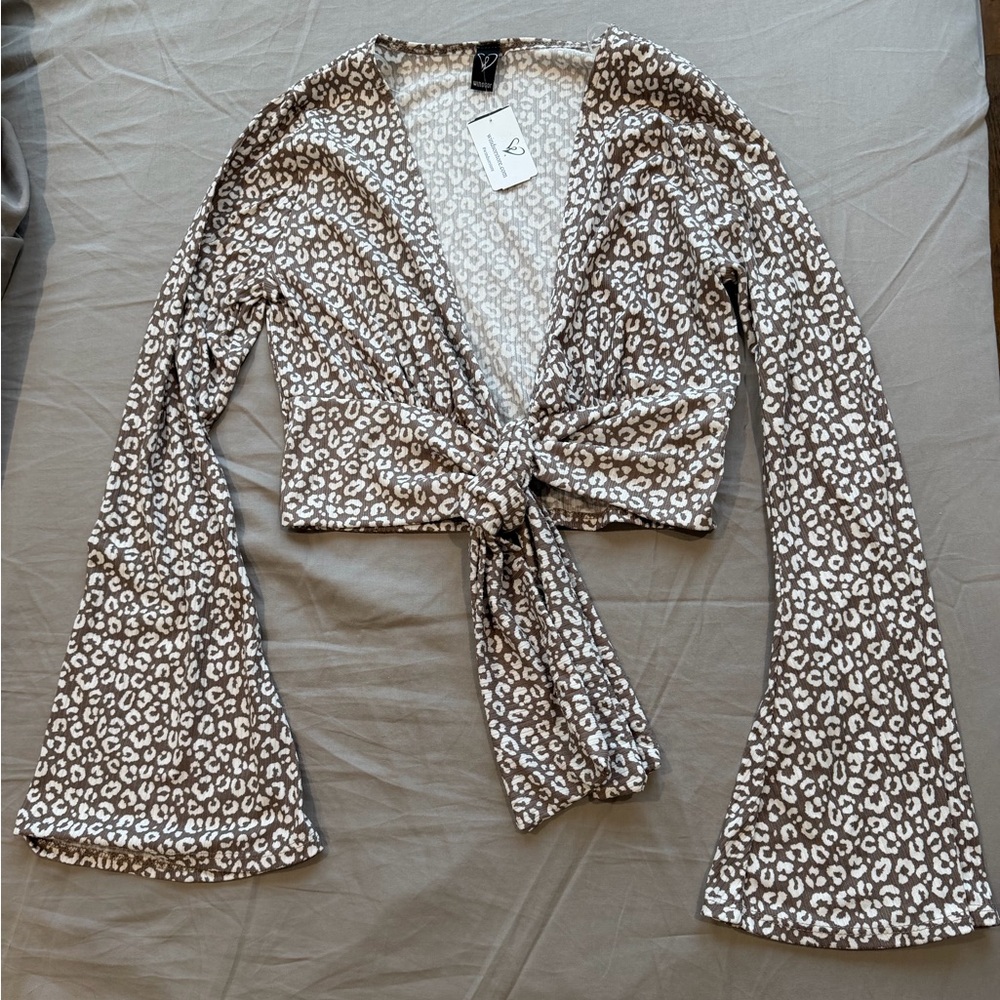 Windsor White and Brown Leopard Print Bell Sleeve Top